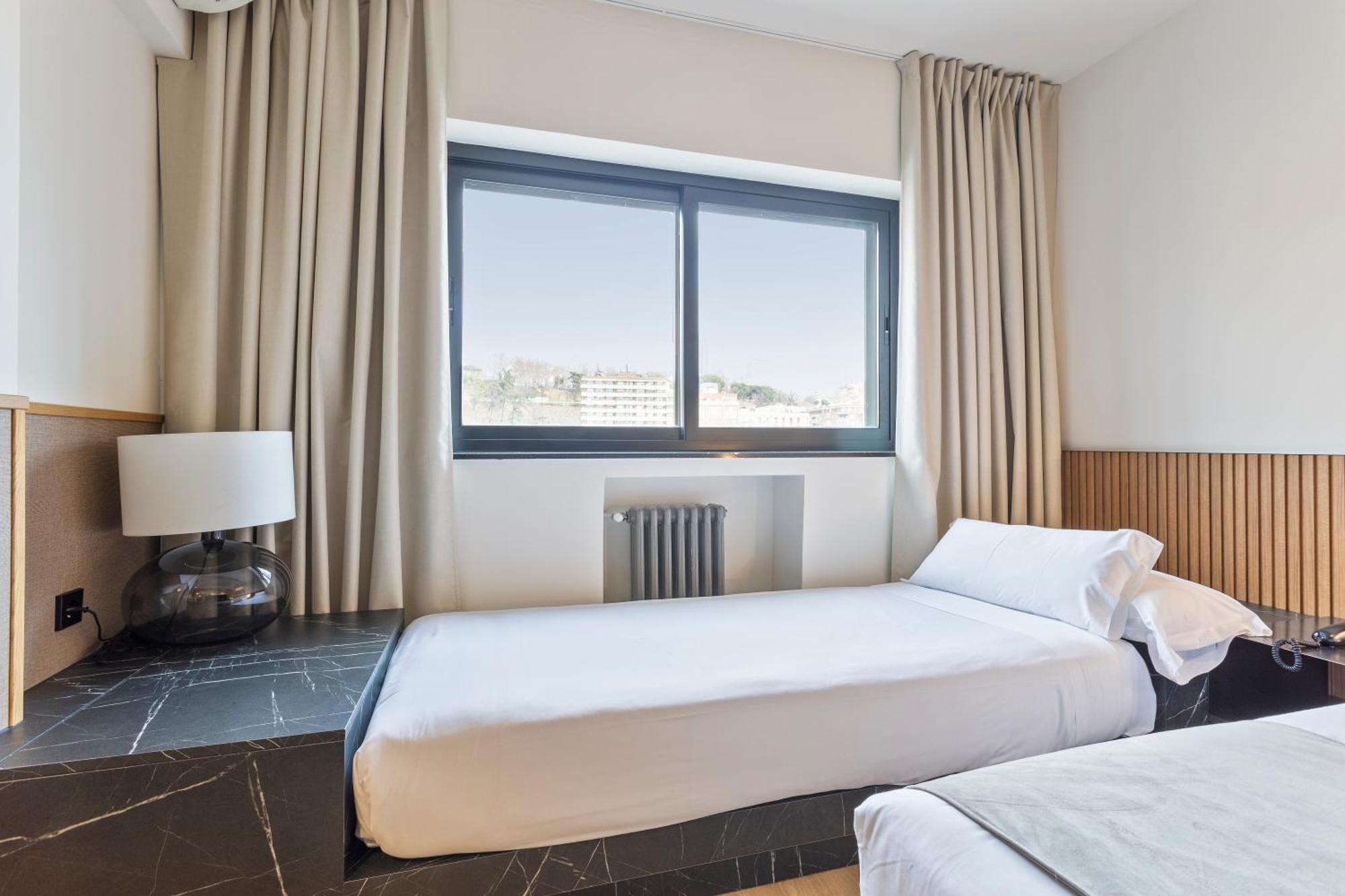 מדריד Hotel Acta Madfor מראה חיצוני תמונה