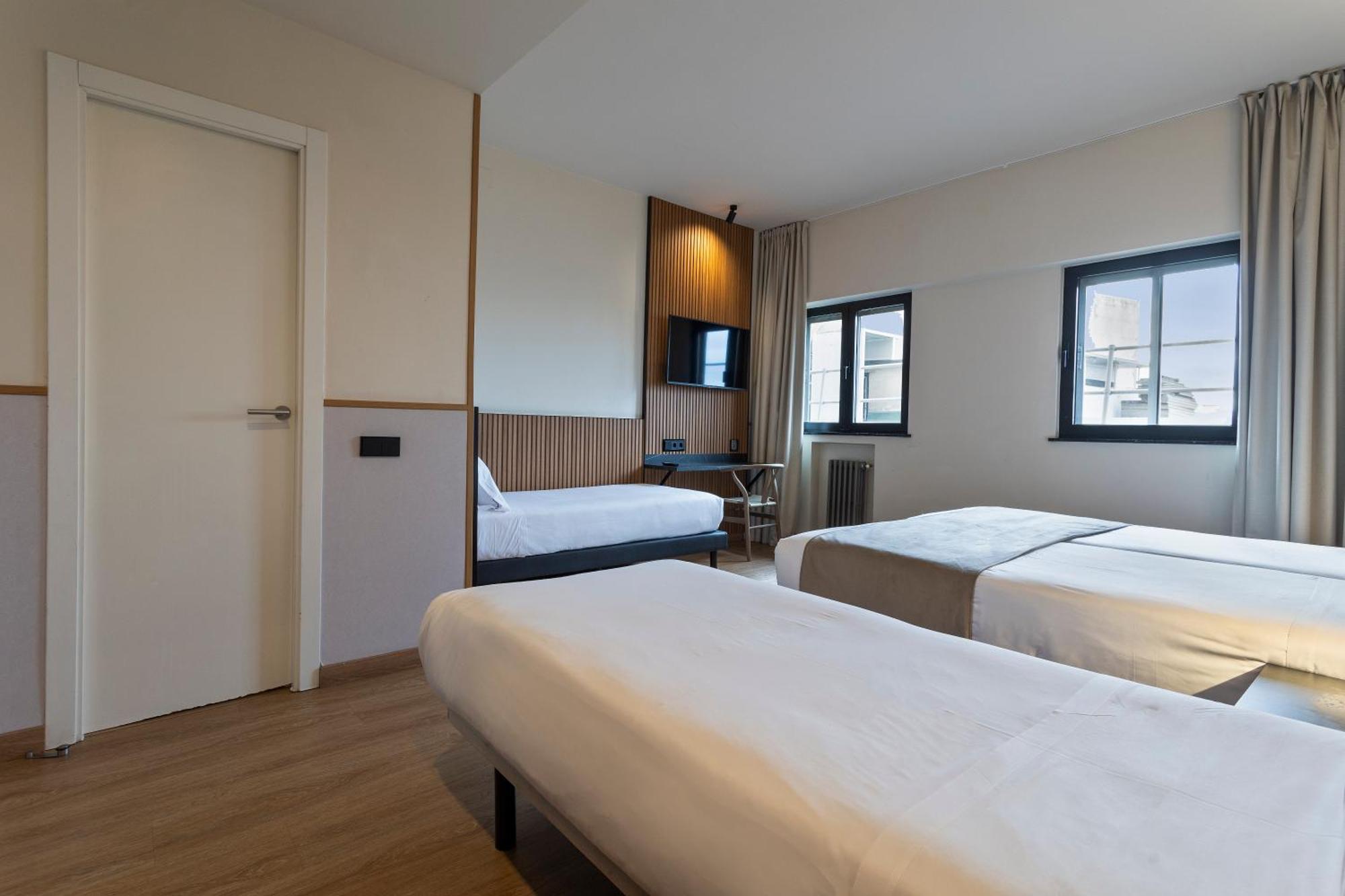 מדריד Hotel Acta Madfor מראה חיצוני תמונה