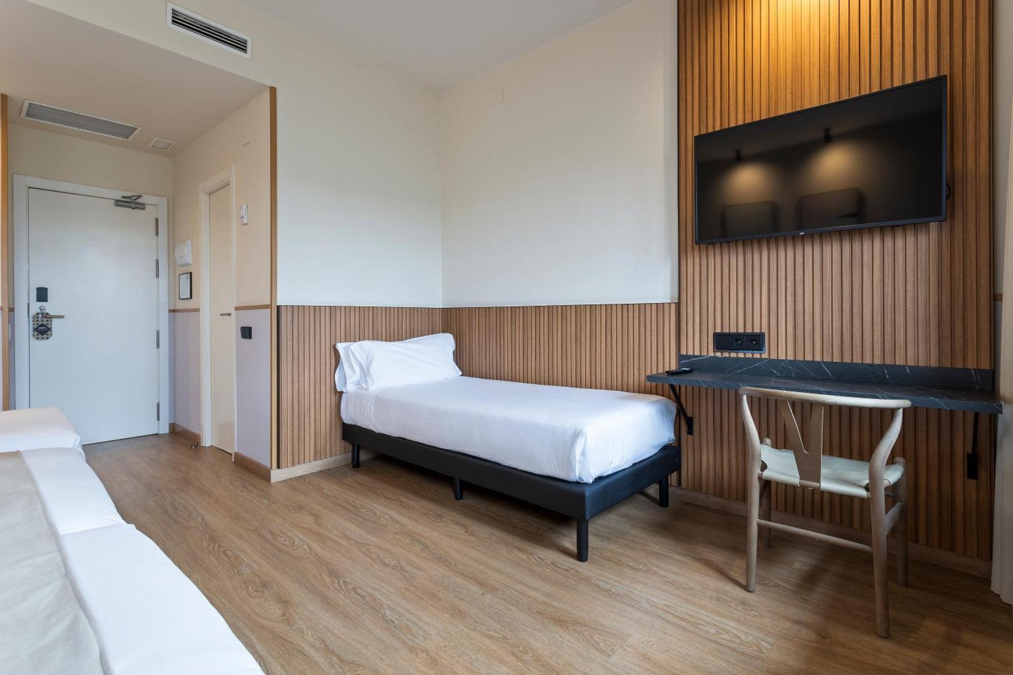 מדריד Hotel Acta Madfor מראה חיצוני תמונה